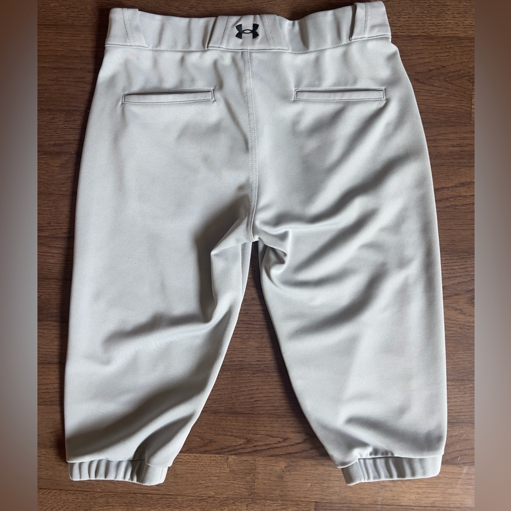 Under Armour Youth Gray Baseball Softball Knickers - Picture 2 of 3